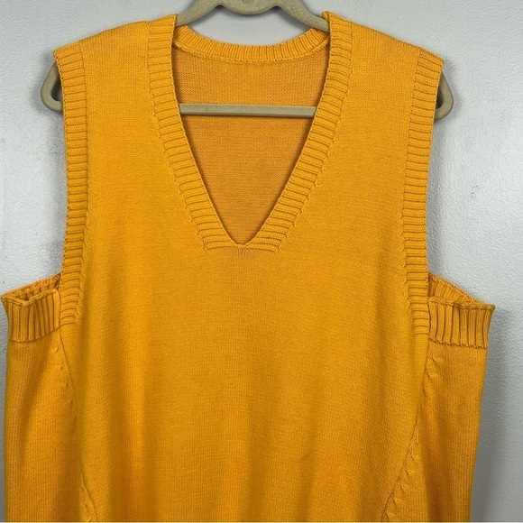 Yesno 100% cotton mustard yellow v-neck 2 pocket sweater vest, 3XL. - Picture 3 of 8